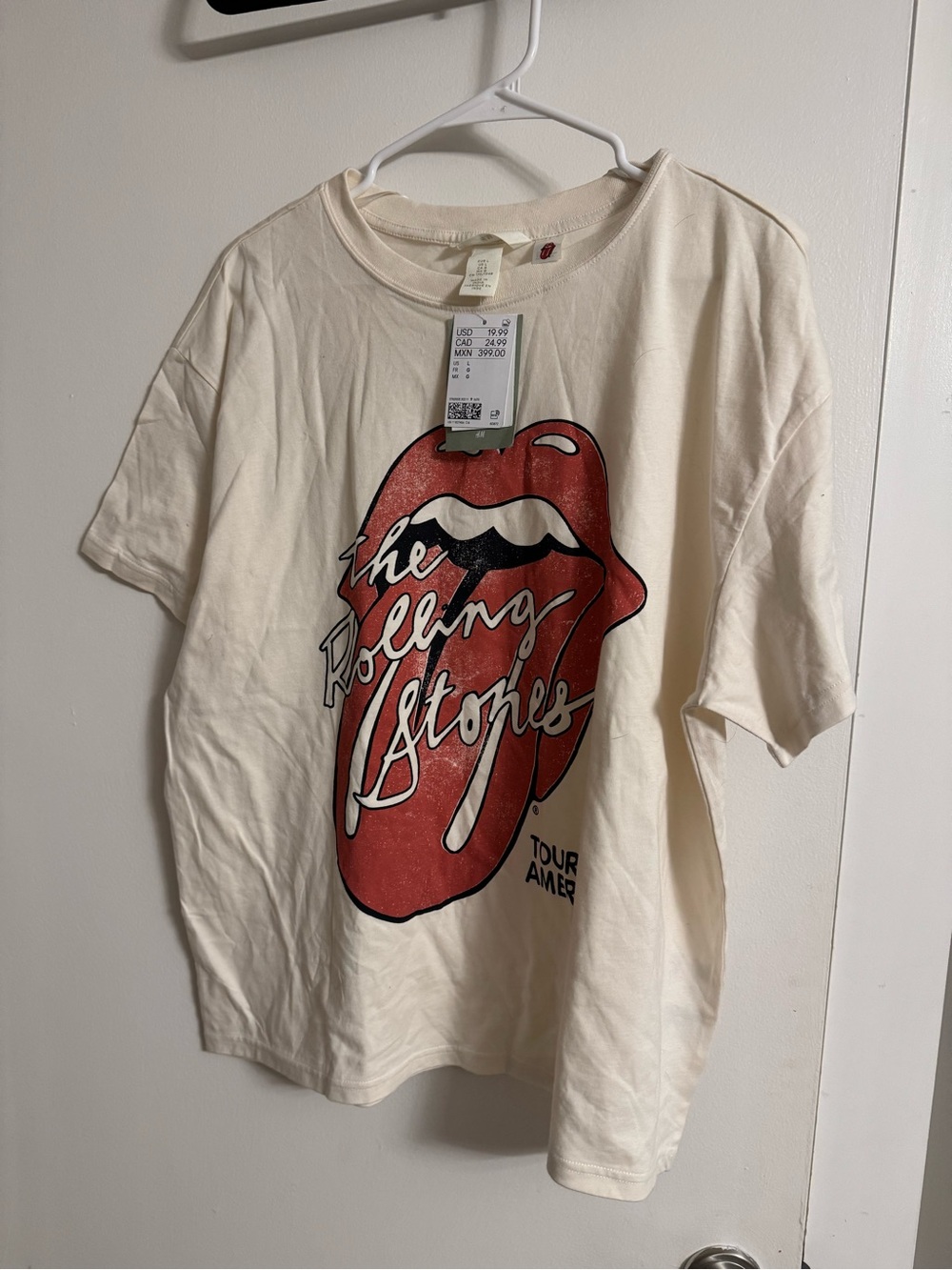 H&M Cream Kids Short Sleeve Tee with Red Tongue Graphic